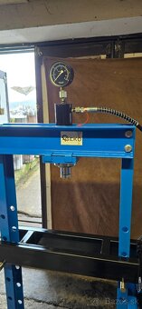 Hydraulický lis 20T - 4