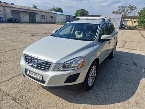 Volvo XC60 D5 (158kW) AWD Momentum Geartronic 158kW / 215k A - 4