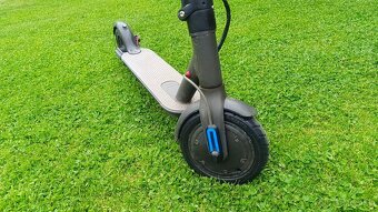 Elektrická kolobežka Xiaomi M365 - 4