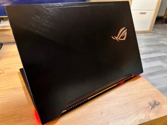 Asus ROG Zephyrus - 4