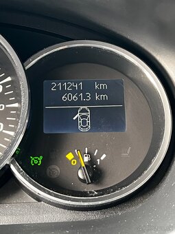 Renault Fluence 1.5 dCi (78kW), manuál, STK 06/26 - 4