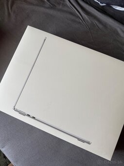 Macbook Air M2 13.6” 8/256GB - 4