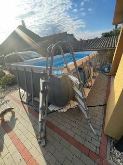 Bazen s čerpadlom, solinatorom, tepelným čerpadlom. - 4