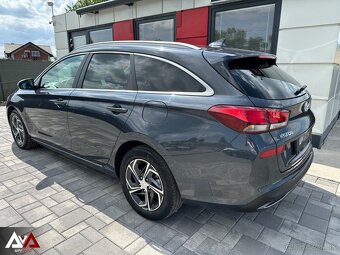 Hyundai i30 CW 1.5 T-GDi mHEV iMT Family, 130 540km, SR - 4
