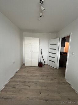 Prenájom 1,5 izbového bytu - 4