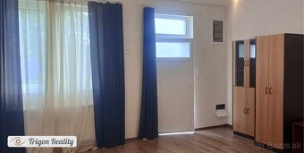 Veľká garzónka v polyfunkčnom objekte - 4