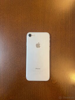 iPhone 7 – 32 GB, strieborný, batéria 90 % - 4