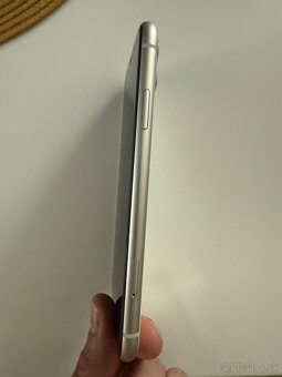 iPhone 11 128 GB - 4