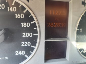 Mercedes b180 - 4