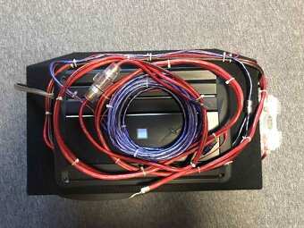 AKTÍVNY SUBWOOFER APINE + ZOSILŇOVAČ ALPINE - 4