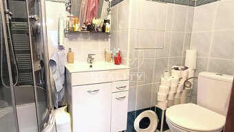 Znížená cena Na predaj 2 izbový byt s nádherným... - 4