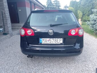 Volkswagen Passat 2.0  COMONREAL - 4