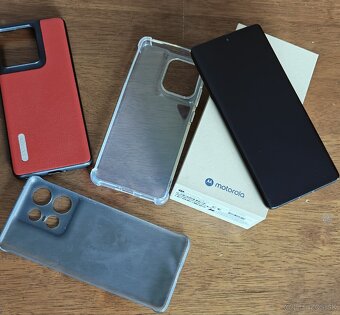 Motorola edge 50pro 12/256 - 4