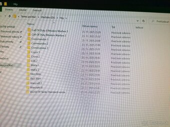 HP s i3-4130, 8GB RAM, 320HDD,Grafická: AMD R7 200-4GB VRAM - 4