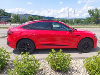 Audi Q8 e-tron Sportback 50 S line quattro - 4