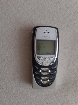 NOKIA 8310 - 4