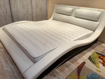 Manželská postel - 4