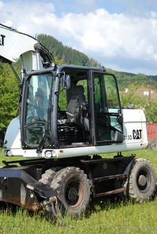Caterpillar CAT M313D - 4