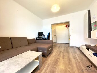 2 IZB. BYT S BALKÓNOM V CENTRE MESTA, 58M2, TOVÁRENSKÁ UL.,  - 4