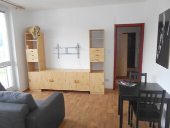 Prenájom bytu 3 + 1 s balkónom v Čadci-širšie centrum - 4