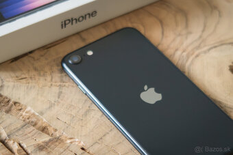 iPhone SE 2022 (3rd gen) - 64GB - 4