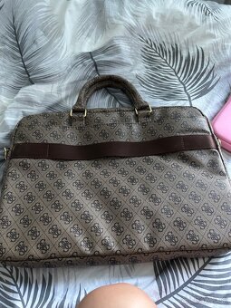 Guess puzdro na notebook - 4