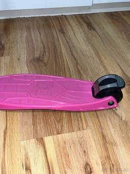 🛴 Micro Mini ružová kolobežka - 4