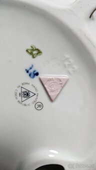 Royal dux dama z ruzami - 4