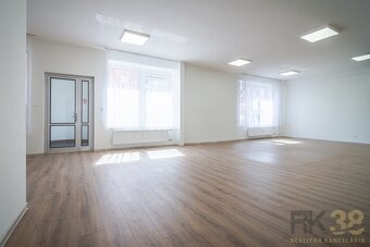 Priestranné a flexibilné obchodné priestory na predaj - 4