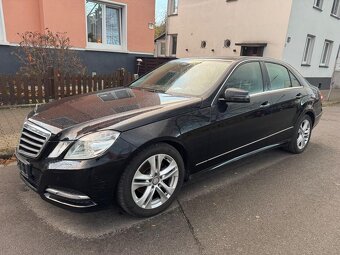 Mercedes Benz - 4
