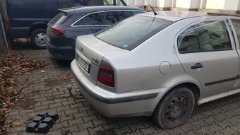Predám Škodu Octaviu 1,9 TDI 81kw na náhradné diely - 4