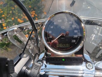 HARLEY DAVIDSON SPORTSTER 1200 CUSTOM LIMITED B - 4