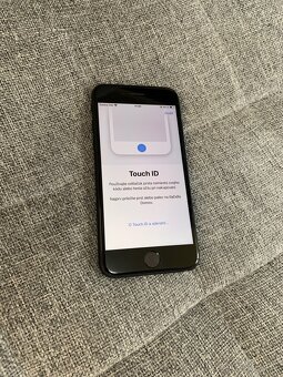 iPhone SE 2020 128GB (plne funkčný) - 4