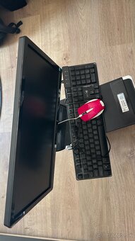 Predám Výkonný PC - Ideálny na Hranie (i5-11th Gen, 32GB RAM - 4