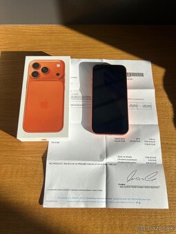 Predám iPhone 17 PRO 256GB, ORANGE, ZARUKA 2R, VOLNY - 4