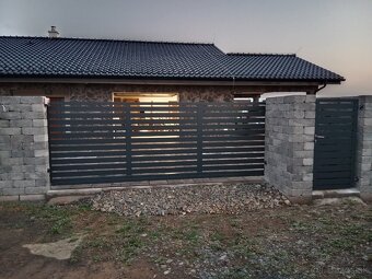 Hliníková SAMONOSNÁ BRÁNA - 4