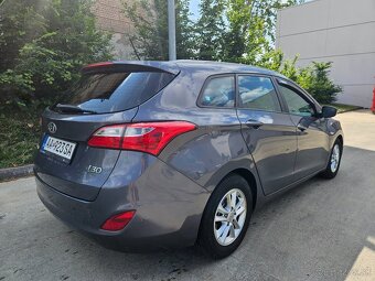 HYUNDAI I30 combi - 4