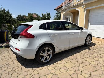 Volvo V40 Momentum 2016 - 4