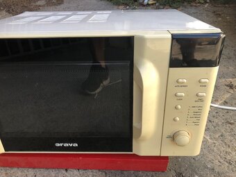 Predám mikrovlnku za 20e pripadne po dohode i doveziem - 4