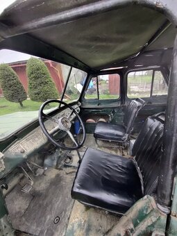 UAZ 469 - 4