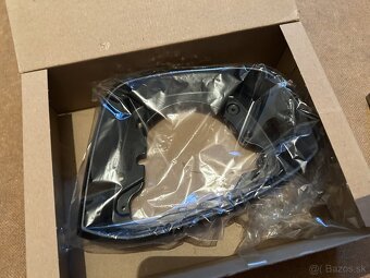 Rozne bocne zrkadla a kryty na svetla na auto - 4