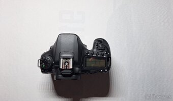 Canon EOS 90D - 4