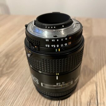 Nikon AF Nikkor 28-85mm f/3.5-4.5 - 4