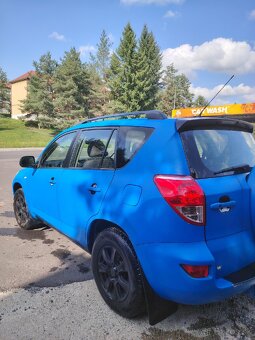 Toyota RAV4 - 4
