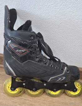 Kolieskové korčule CCM - 4