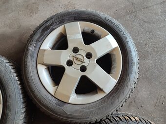 4x100 R15 185/60 15" Uniroyal - 4