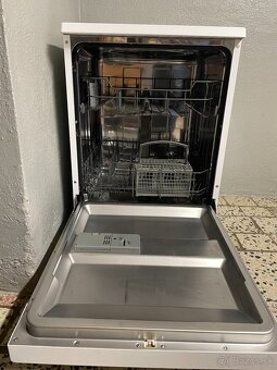Predám umývačku riadu MORA SM631W – dobrý stav - 4