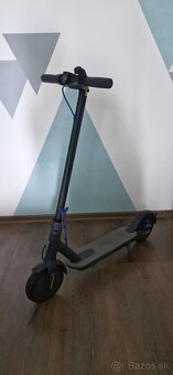Xiaomi Mi Electric Scooter 3 Black - 4