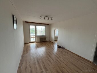 Na predaj 1 izbový byt v meste Kráľovský Chlmec - 4