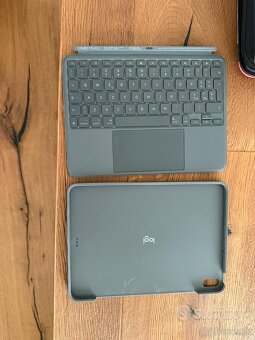 Logitech Combo Touch pre iPad - 4